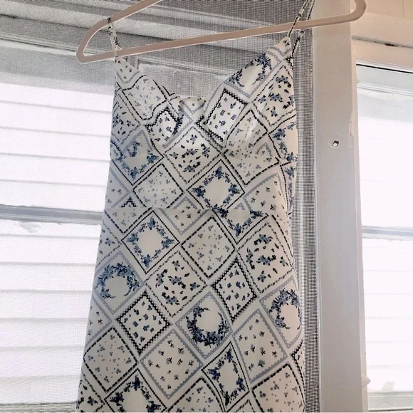 Altar’d State Sundress Size M - Picture 2 of 2